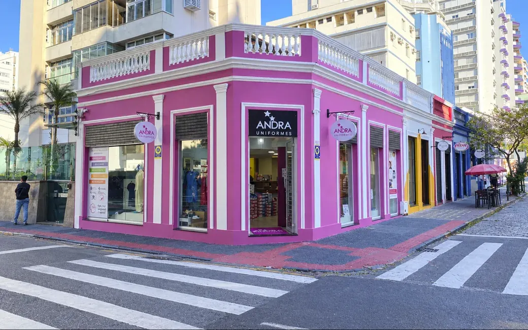 Loja da Andra Uniformes na esquina da Rua Bocaiúva, no centro de Florianópolis